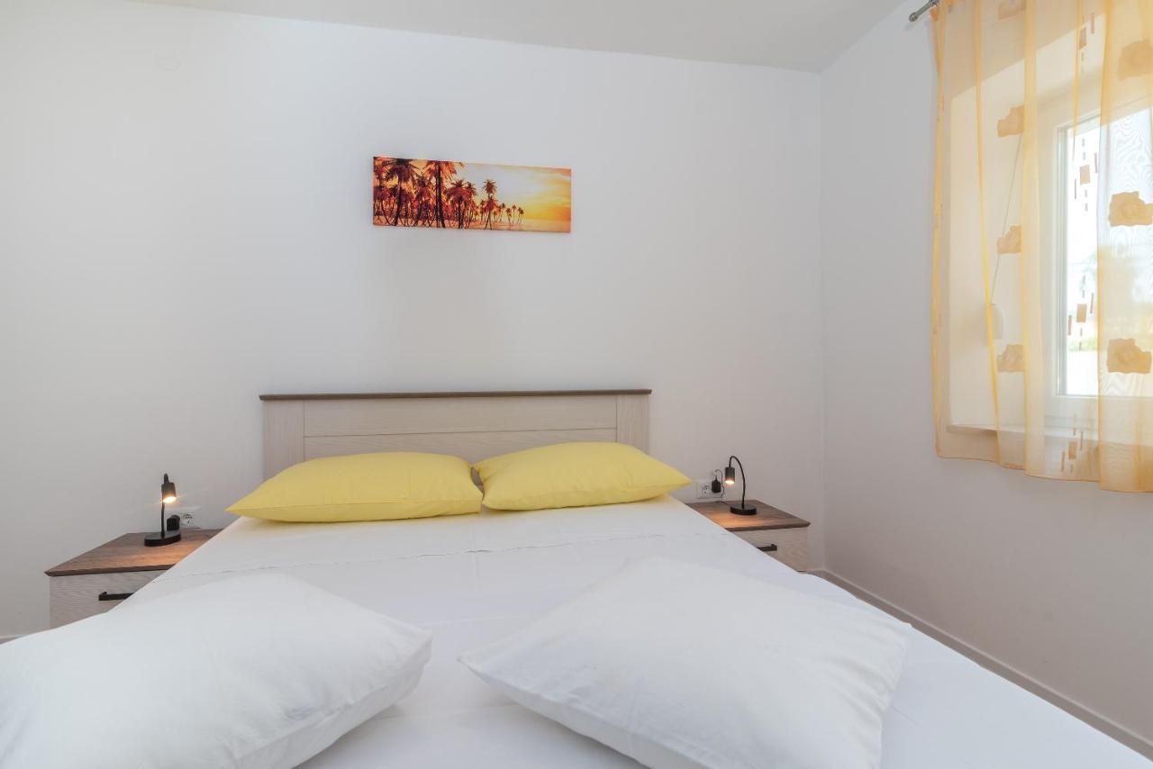 Apartman Galeb Trogir Extérieur photo