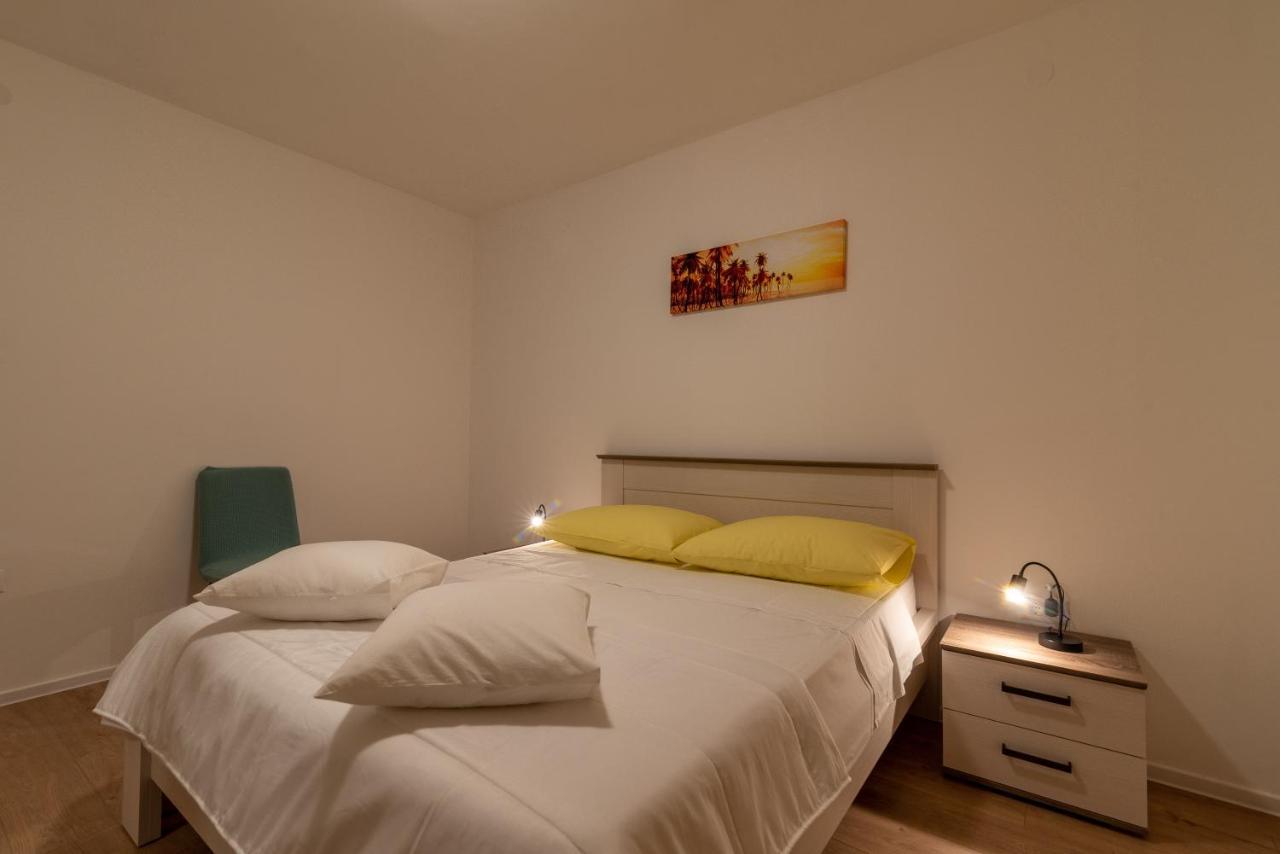Apartman Galeb Trogir Extérieur photo