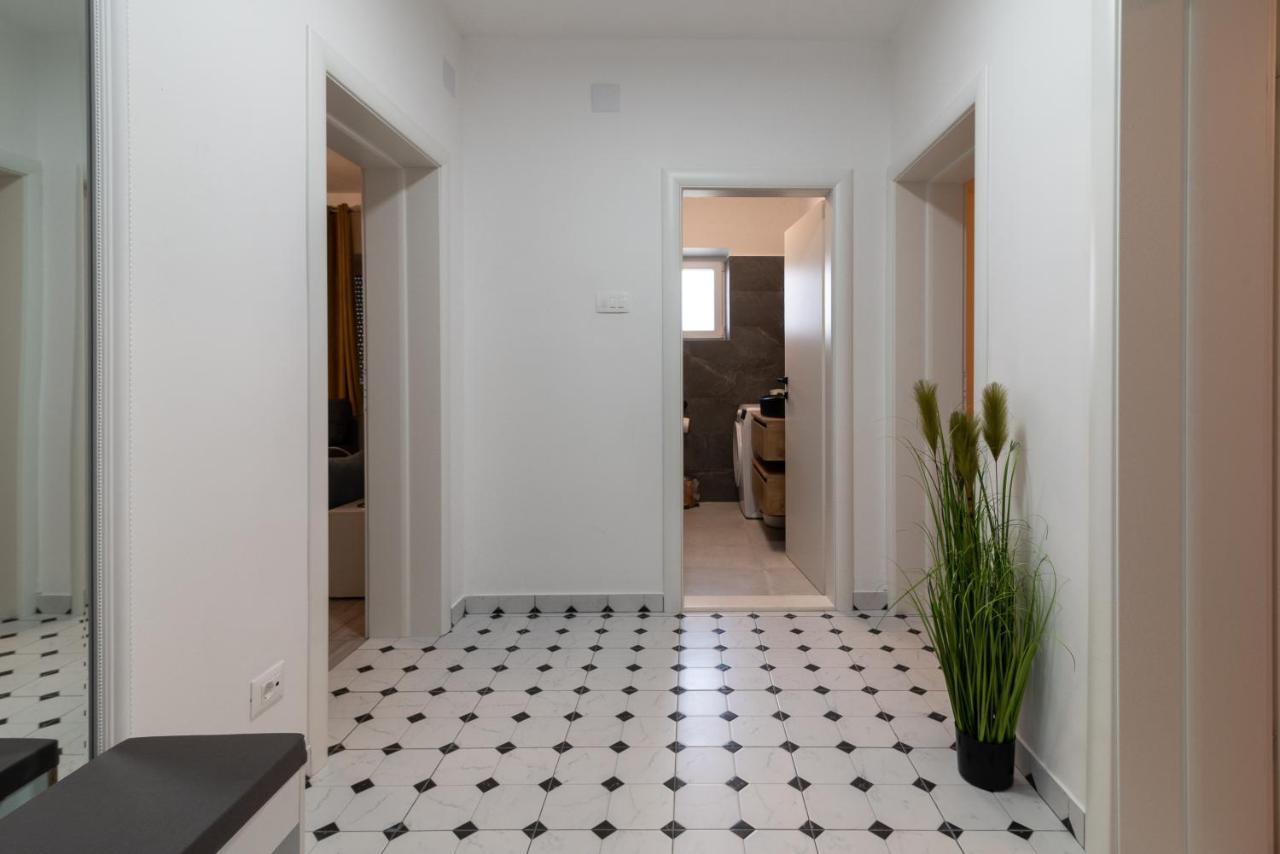 Apartman Galeb Trogir Extérieur photo